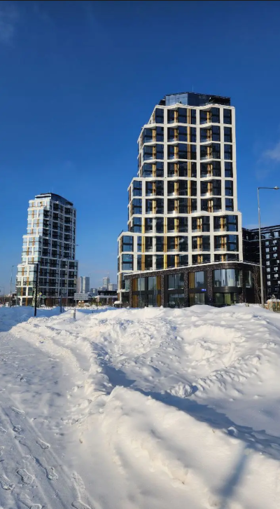 Самое лучшее предложение , дешевле чем у застройщика . Первая линия с видом на реку . Один собственник без обременений .Свободная продажа. Звоните ,не упустите шанс выгодного приобретения ,квартиры своей мечты.
 ЖК Клубный город на реке Primavera  это современный жилой комплекс премиум-класса, распо