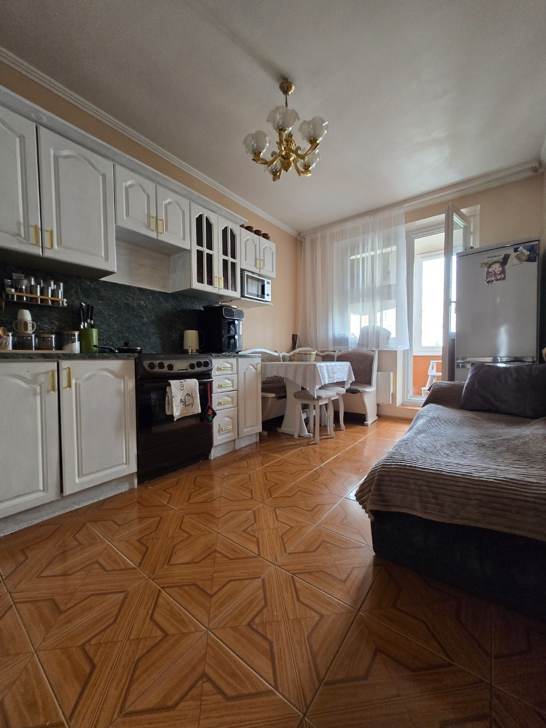 🔥 2-комнатная распашонка 53 м² с ДВУМЯ лоджиями на Перервинском бульваре!


 Эксклюзивный вариант —  «распашонка» с двумя изолированными комнатами. Никаких проходных зон, каждый получает своё личное пространство. Кухня 11,1 «квадратов» — это полноценная столовая, где помещается и большой гарнитур, и